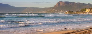 muizenberg choppy sea 